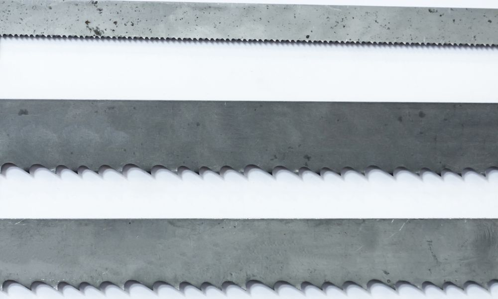 4 Signs You Need a Band Saw Blade Replacement